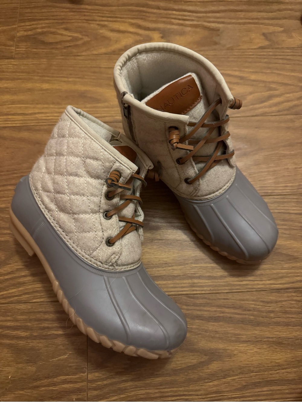 Women’s Nautica Quilted Winter Duck Boots in Gray and Cream with Tan Laces